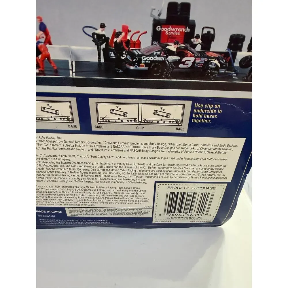Dale Earnhardt Jr Coca-Cola Pit Row Winner’s Circle 1/64 NASCAR 1998 Kenner